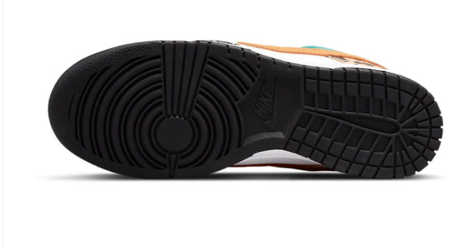 Nike Wmns Dunk Low SE 'Safari Mix' DN3866-100